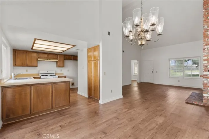 206 San Luis Rey, San Dimas, California 91773