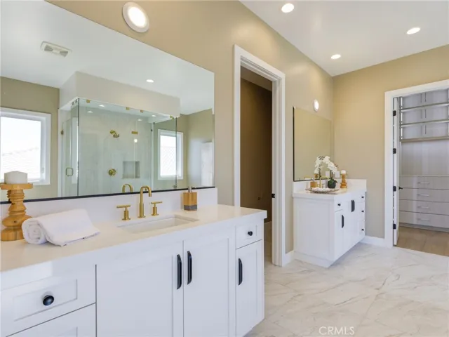 Primary Bathroom: Silverado Modern Farmhouse - Ridge Collection at Bella Vista - Homesite 88