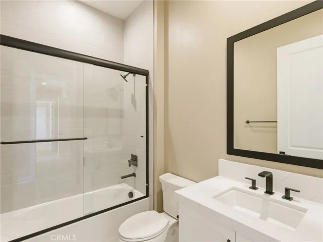 Secondary Bathroom 4: Silverado Modern Farmhouse - Ridge Collection at Bella Vista - Homesite 88