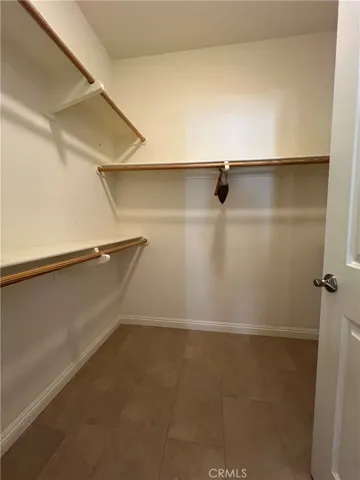 41 Oakfield, Irvine, California 92620