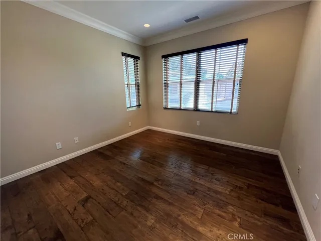 41 Oakfield, Irvine, California 92620