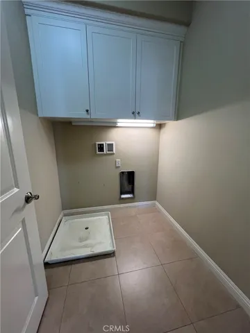 41 Oakfield, Irvine, California 92620