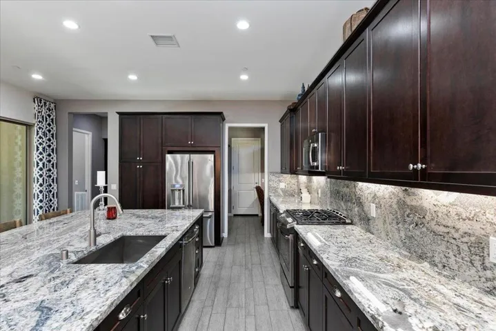 20-Kitchen