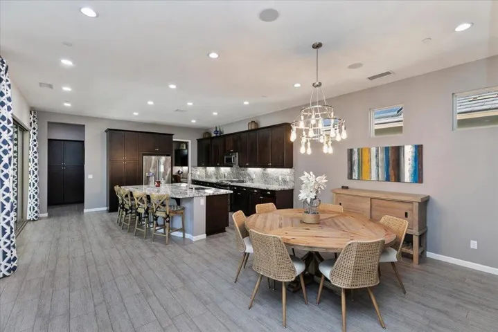 18-Kitchen and Dining