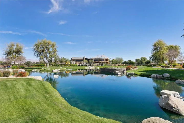 55-Community Lake VIew