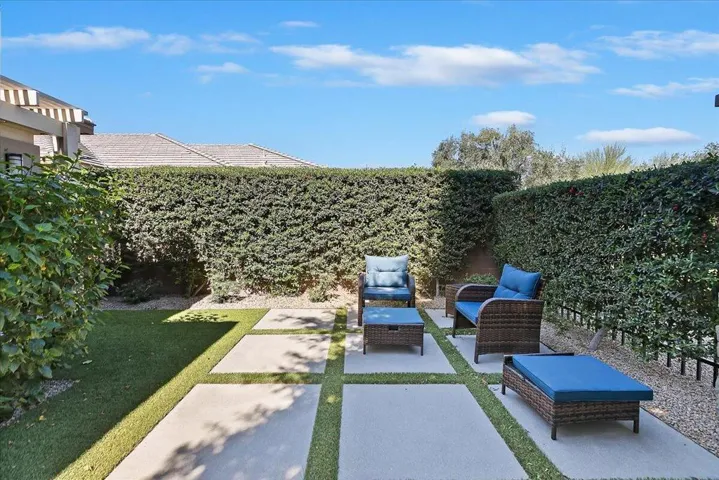 07-Patio
