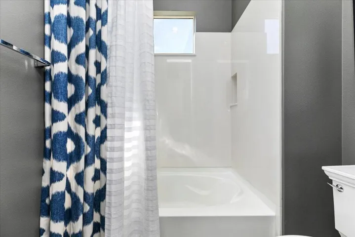38-Bathroom