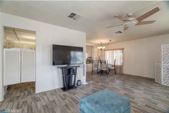 Living/dining/kitchen