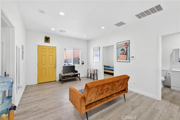 614 N Shelton, Santa Ana, California 92703