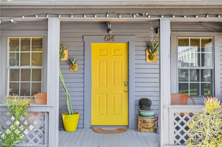 614 N Shelton, Santa Ana, California 92703