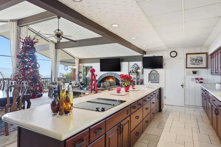 Main Kitchen with walkin Pantry