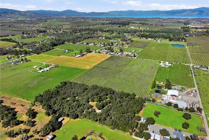 6495 Jacobson Road, Kelseyville, California 95451