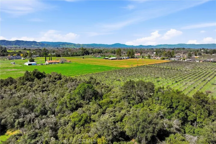 6495 Jacobson Road, Kelseyville, California 95451