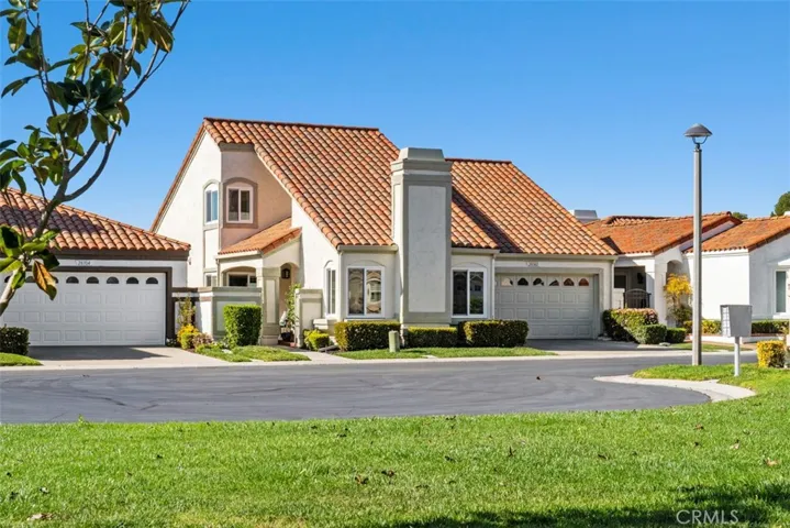 Cul-de-sac location with large greenbelt area across the street