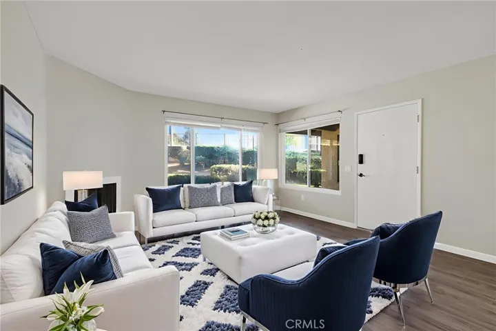 Photo has been virtually staged.