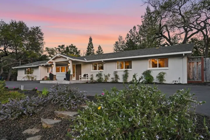 13525 Surrey Lane, Saratoga, California 95070