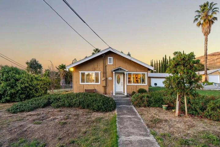 1995 Old Calaveras Road, Milpitas, California 95035
