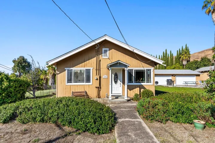 1995 Old Calaveras Road, Milpitas, California 95035