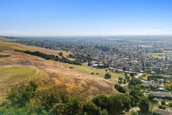 1995 Old Calaveras Road, Milpitas, California 95035