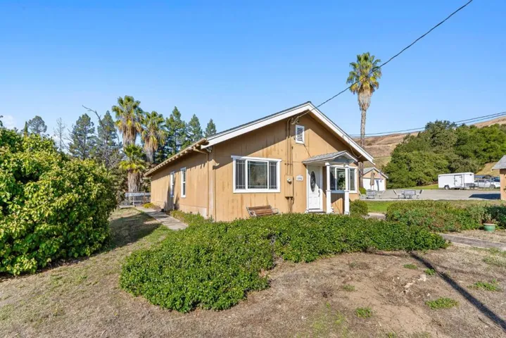 1995 Old Calaveras Road, Milpitas, California 95035