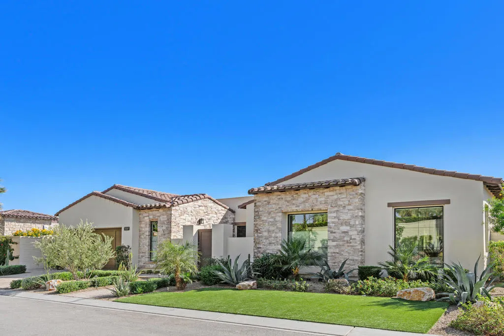 Modern & Contemporary