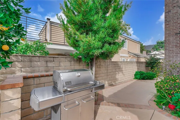 6931 Oriole Avenue, La Verne, California 91750