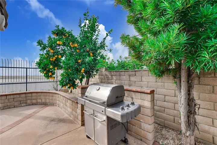 6931 Oriole Avenue, La Verne, California 91750