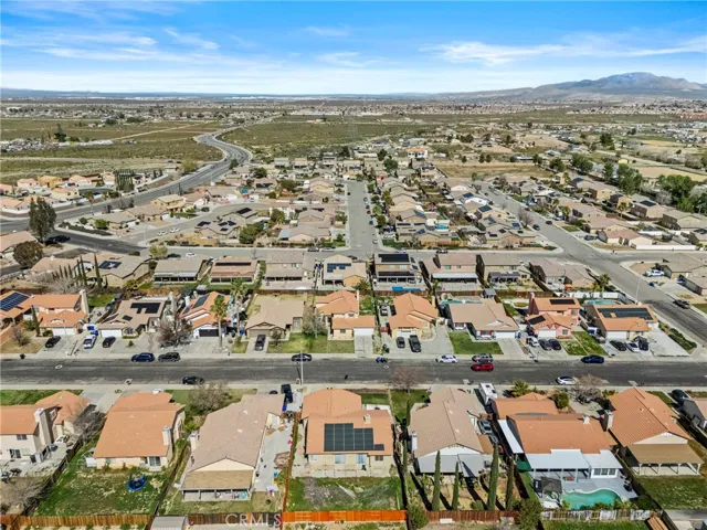 13806 Salado, Victorville, California 92392