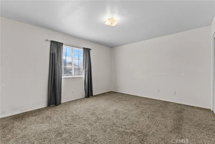 13806 Salado, Victorville, California 92392
