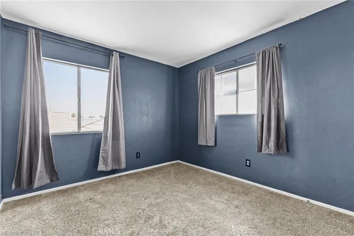 13806 Salado, Victorville, California 92392