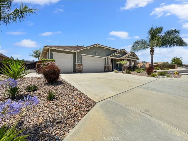 2025 James Gaynor Street, Fallbrook, California 92028