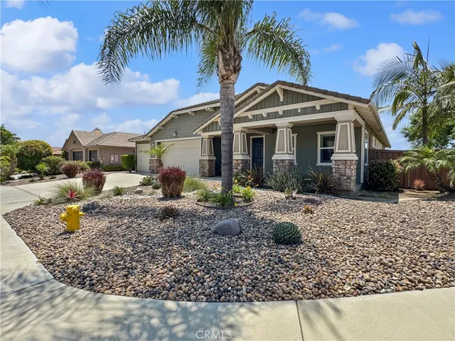 2025 James Gaynor Street, Fallbrook, California 92028