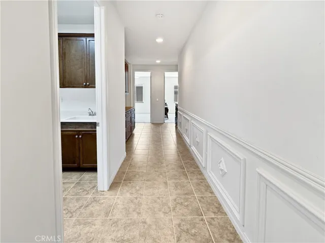 2025 James Gaynor Street, Fallbrook, California 92028