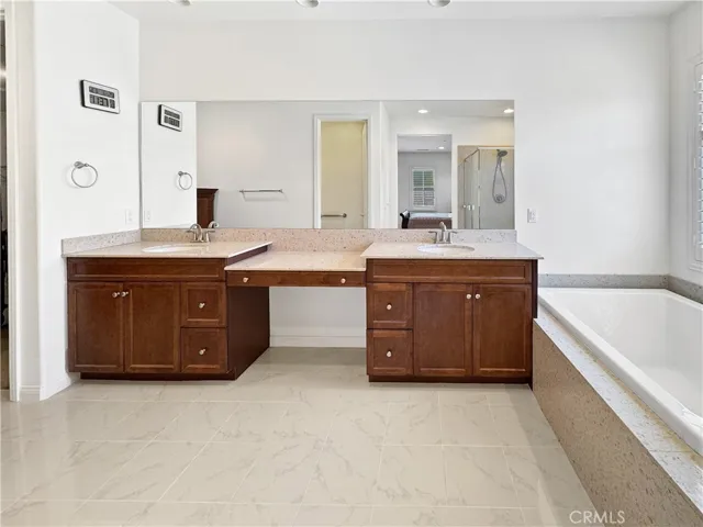 2025 James Gaynor Street, Fallbrook, California 92028