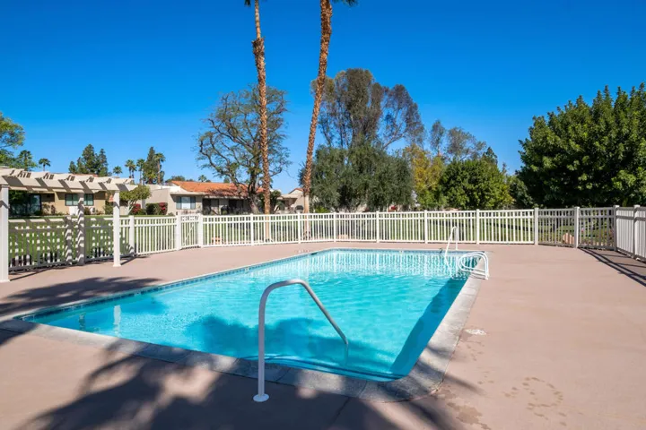 Palm Desert Resorter Country Club