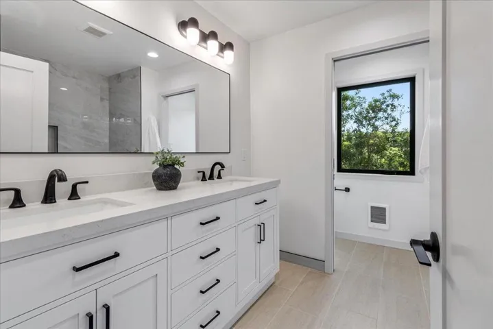 5 Arriba Drive, Aromas, California 95004