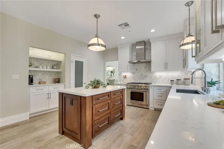 7179 Las Brisas, La Verne, California 91750
