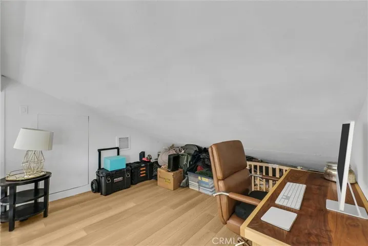 Upstairs extra loft.