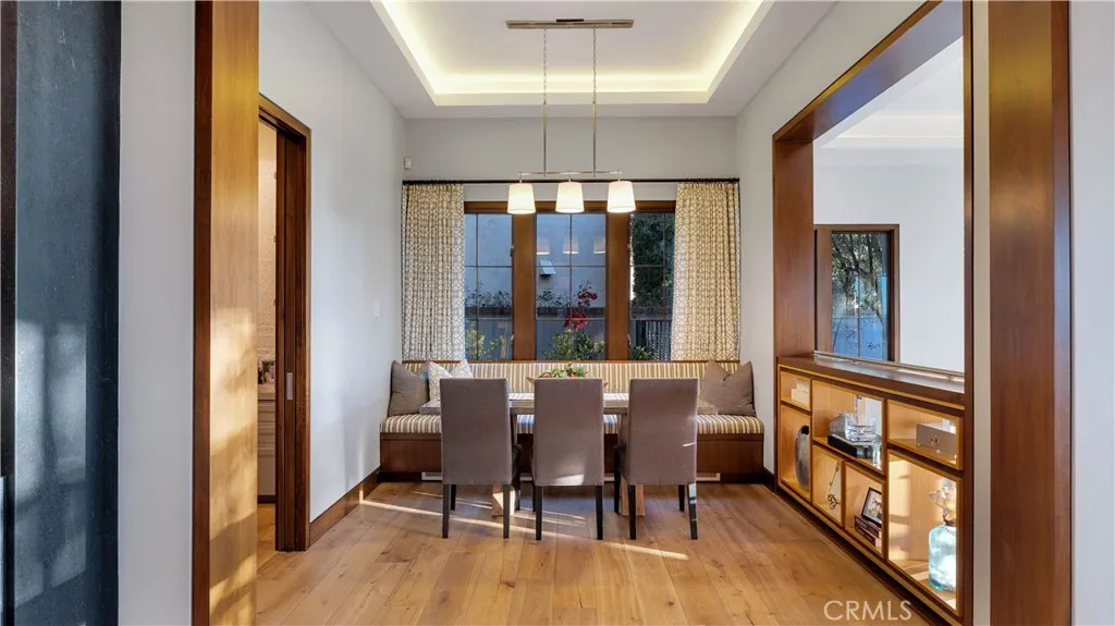 Don't forget the cozy breakfast nook for enjoying an early morning cup of coffee.