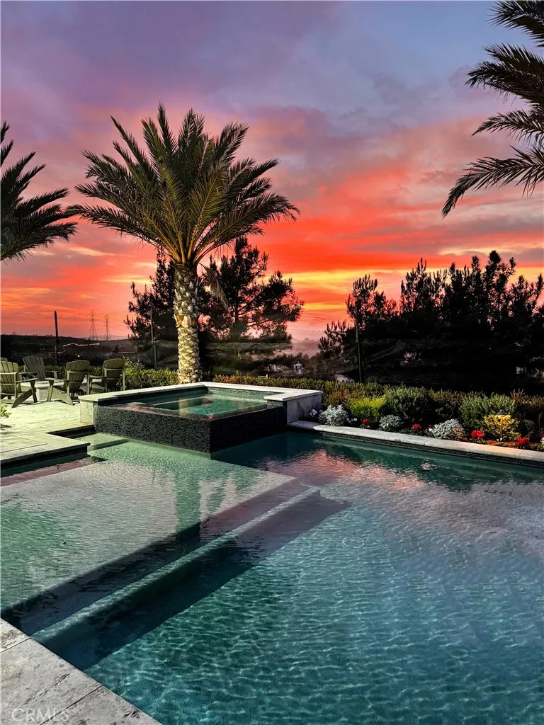 Imagine this view every night! This sunset photo was taken a few nights ago by an iPhone! Magnificent!!!