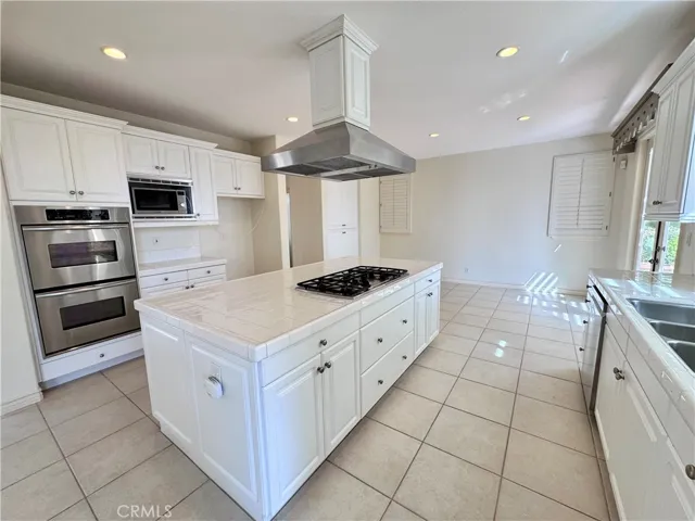 2946 Muir Trail Drive, Fullerton, California 92833