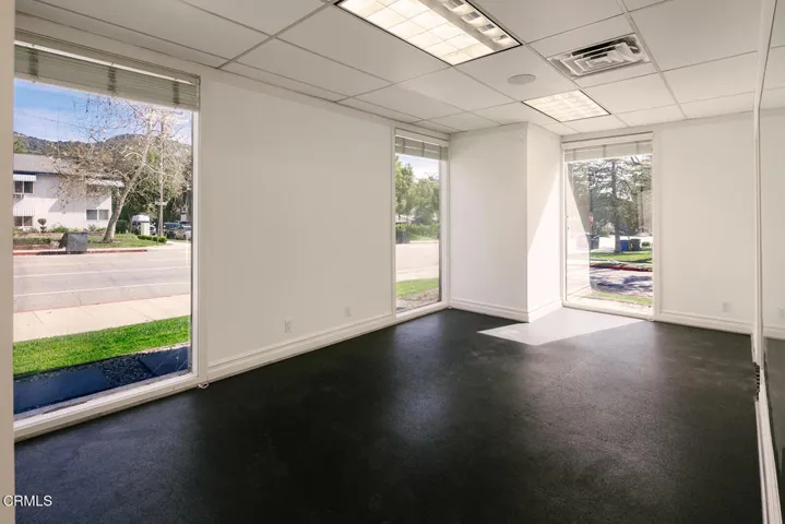 029DAMORE_2505 Canada