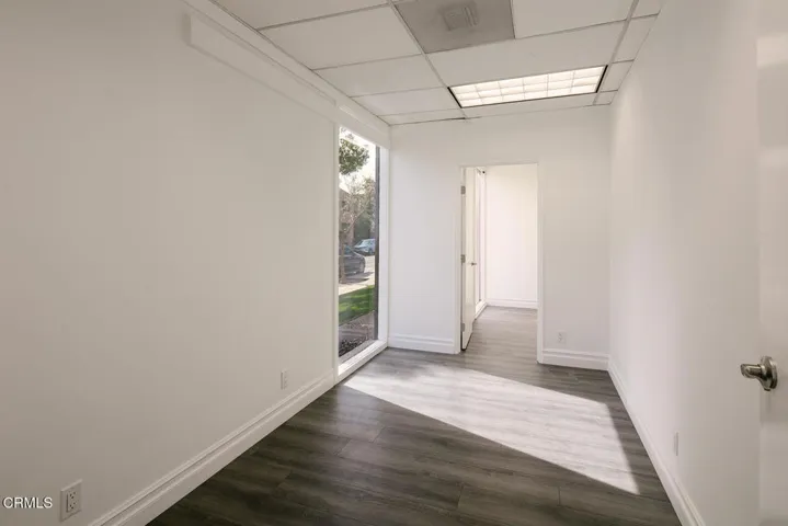 032DAMORE_2505 Canada