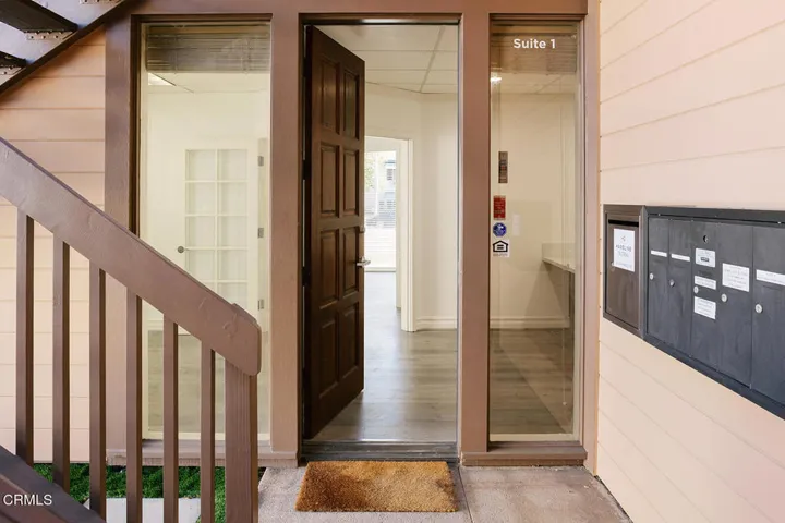 012DAMORE_2505 Canada