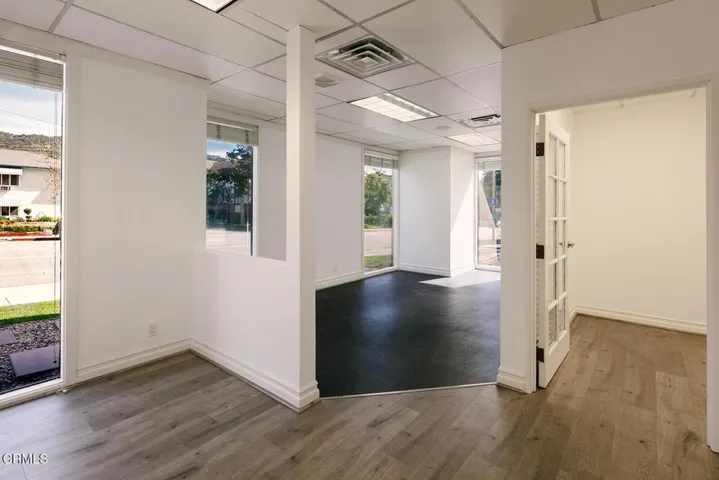 027DAMORE_2505 Canada