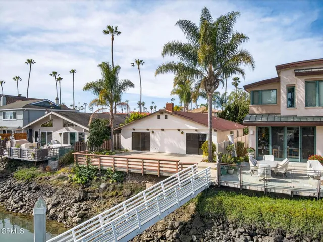 40-web-or-mls-Upmarketmedia_2920Sea-123