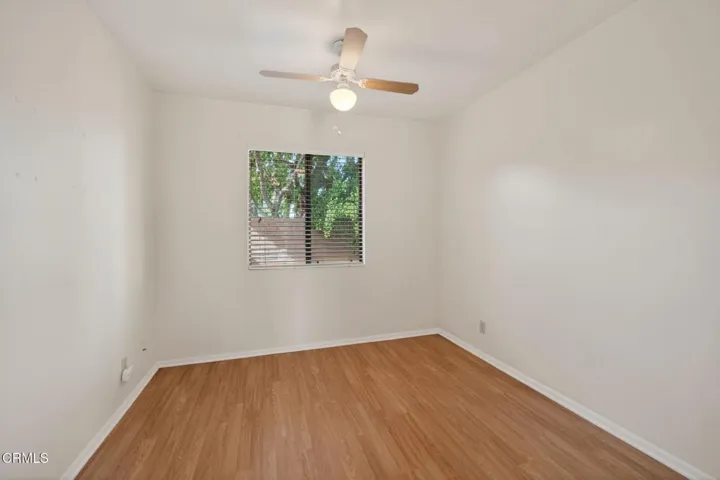 26-web-or-mls-Upmarketmedia_2920Sea-064