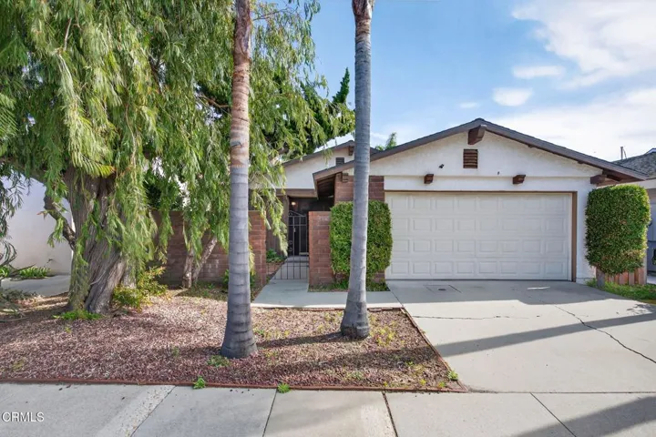 1-web-or-mls-Upmarketmedia_2920Sea-004