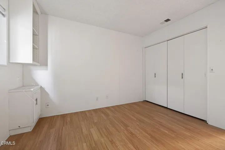 28-web-or-mls-Upmarketmedia_2920Sea-094