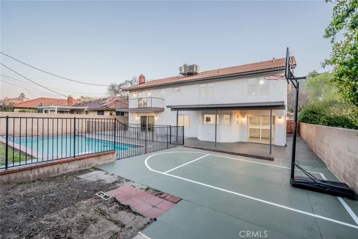 705 Dover, San Bernardino, California 92407